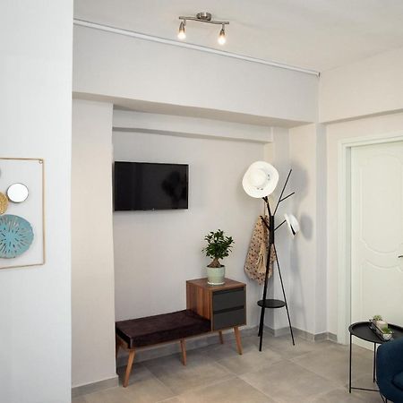 Silvia'S Apartments コルフ島 エクステリア 写真